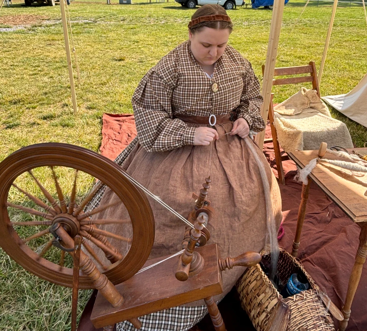 Spinning Yarn with Sydney