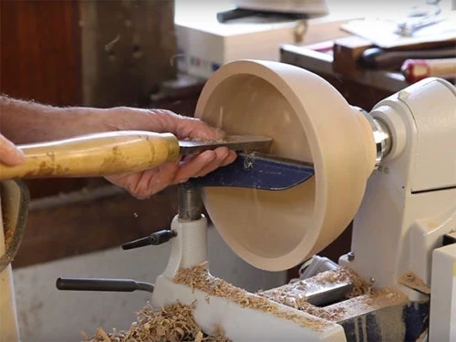 Woodworking 202 - Hands-on Woodturning